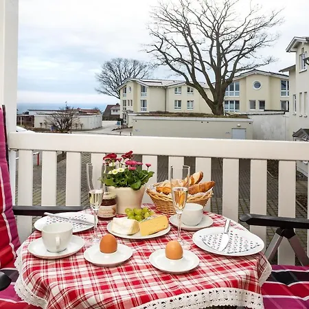 Balkon, Gratis Nutzung Vom Ahoi Erlebnisbad Und Sauna In Sellin - Meeresblick 45 Гёрен